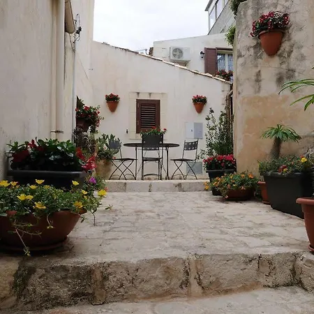 بيت ضيافة Bed & Breakfast Scicli