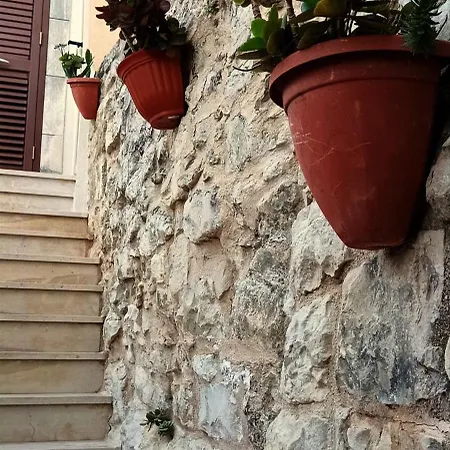 Bed & Breakfast Scicli Guest house 3*