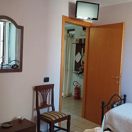 Bed & Breakfast Scicli 4* Шикли
