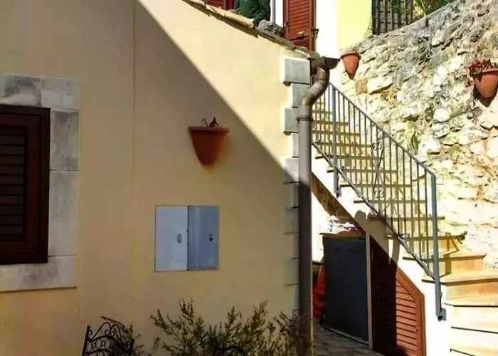 Гостевой дом Bed & Breakfast Scicli Шикли